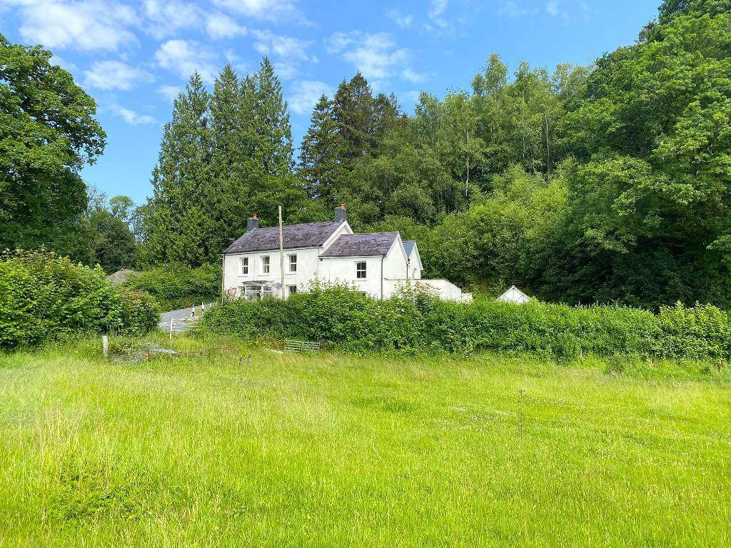Land Ownership 101: What You Can and Can’t Do On Your Land